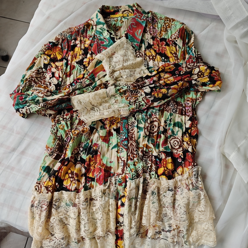 Floral Lace Women's Top